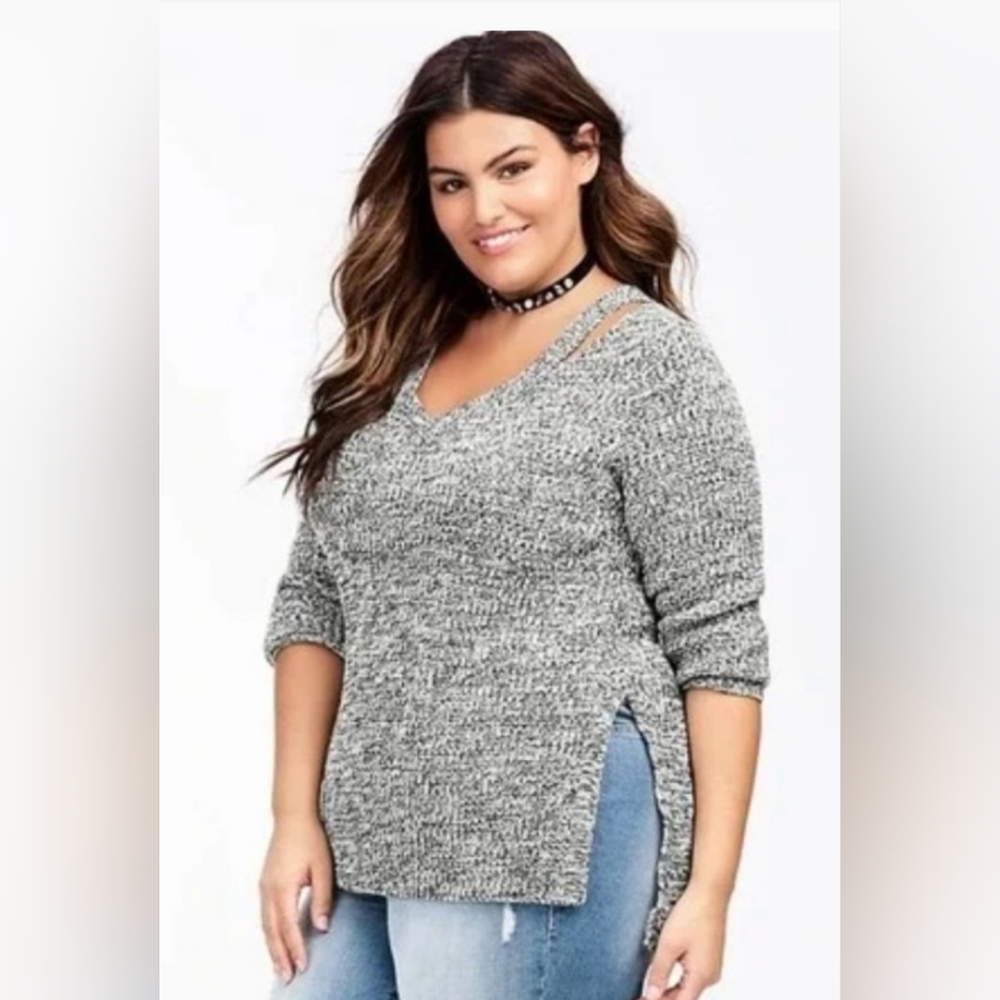 Torrid Marled Black & White Knit Split Neck Sweater Size 0